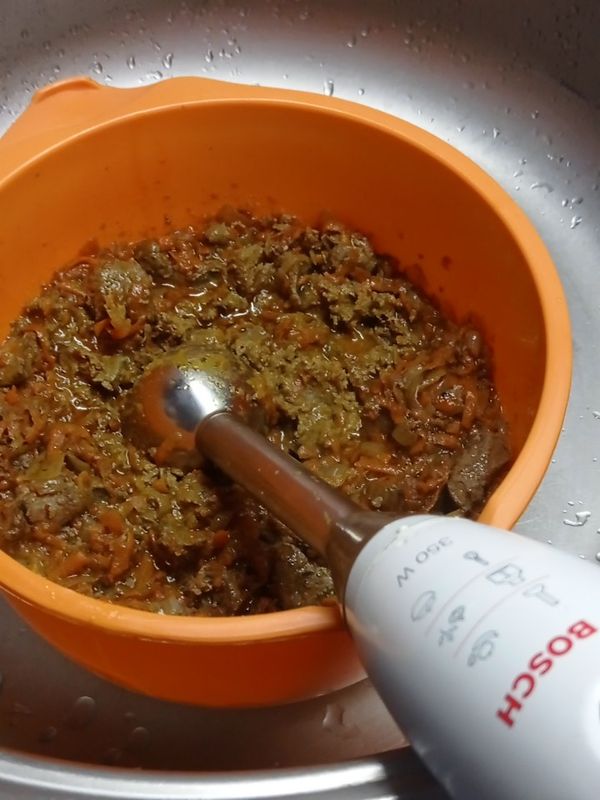 Паштет из говяжьей печени с морковью и луком