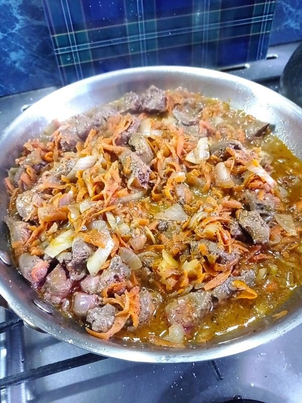 Паштет из говяжьей печени с морковью и луком
