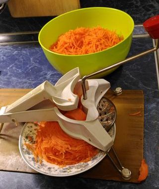 Морковка по-корейски